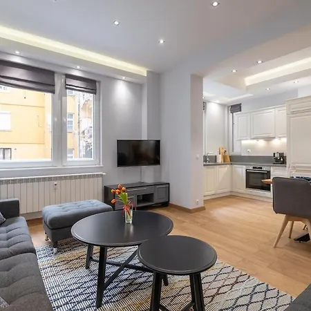 Dream 2bdr 2bthr At The Location Appartement *